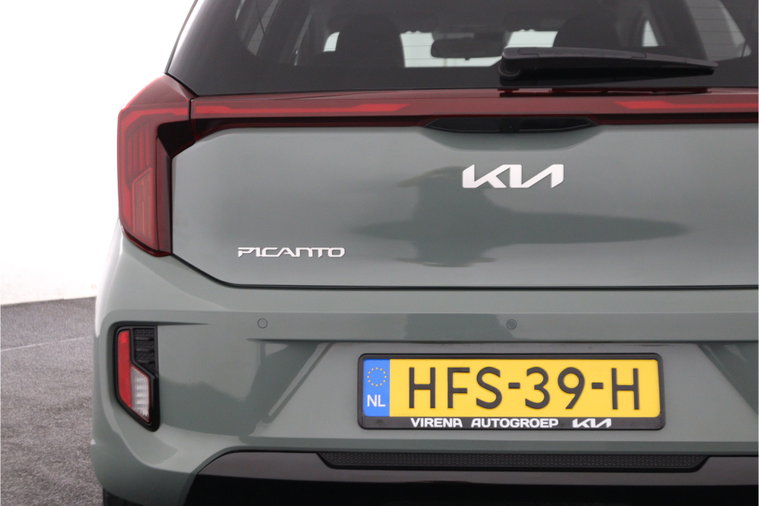 Vehicle Image 42