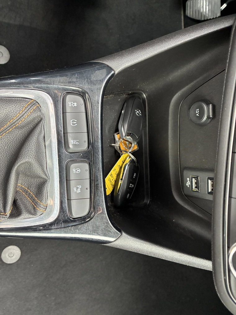 Vehicle Image 35