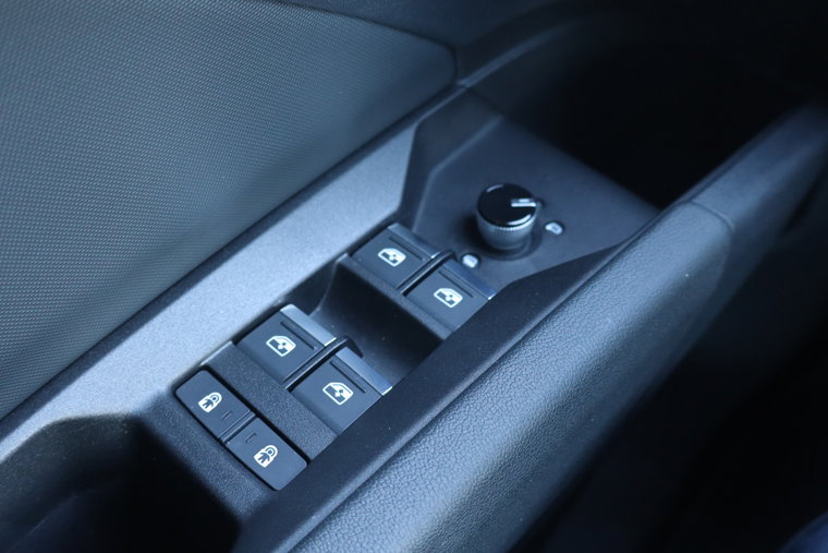 Vehicle Image 27