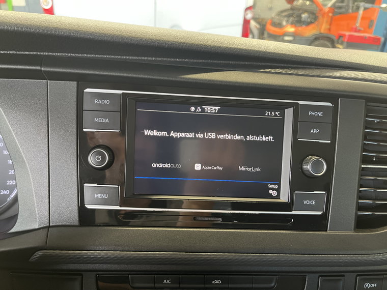 Vehicle Image 19