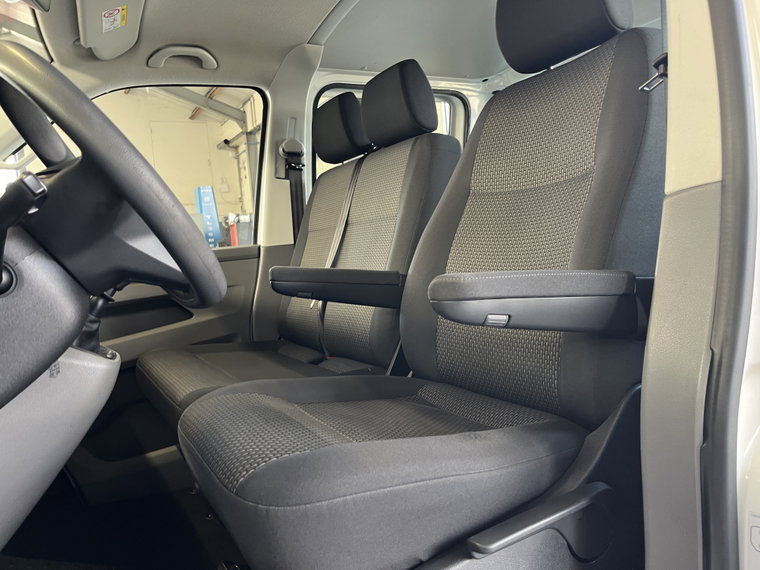 Vehicle Image 39