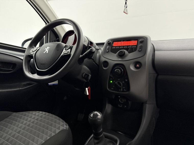 Vehicle Image 27