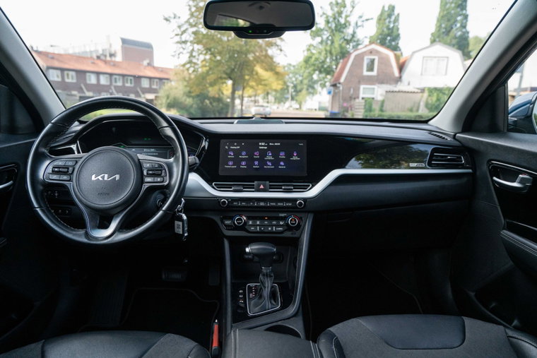 Vehicle Image 21