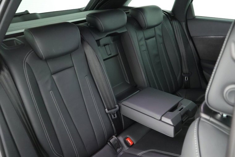 Vehicle Image 36