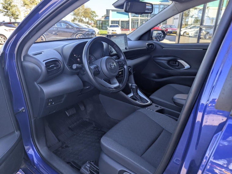 Vehicle Image 18