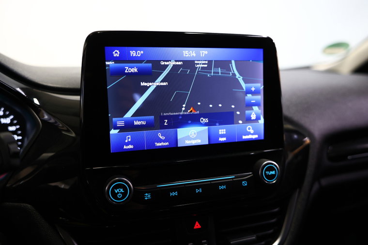 Vehicle Image 19