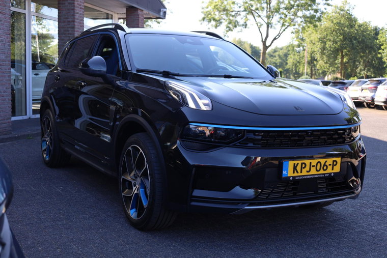 Vehicle Image 4