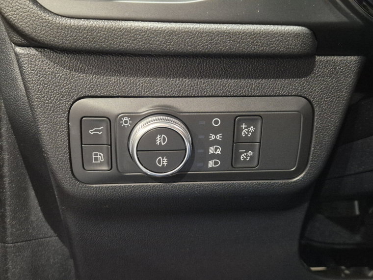Vehicle Image 29