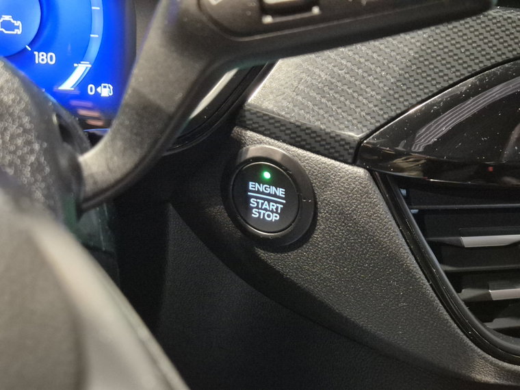 Vehicle Image 33