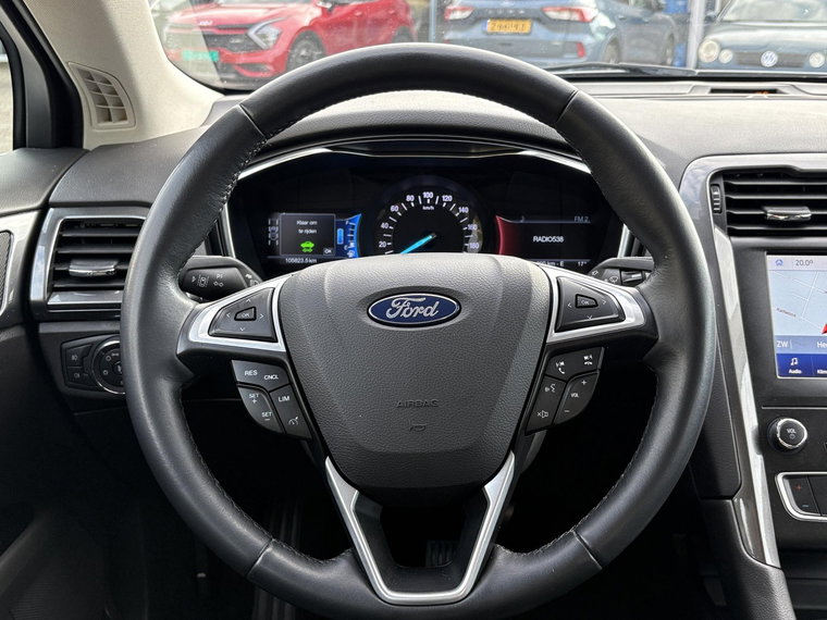 Vehicle Image 18