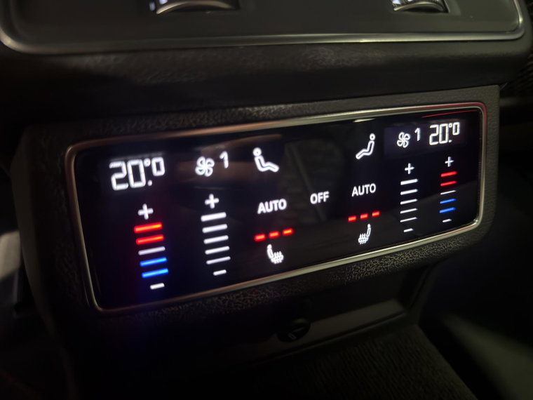 Vehicle Image 26