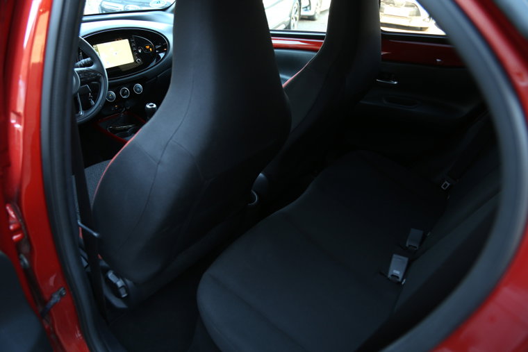Vehicle Image 14