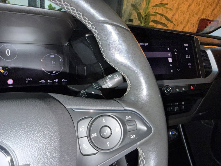 Vehicle Image 24