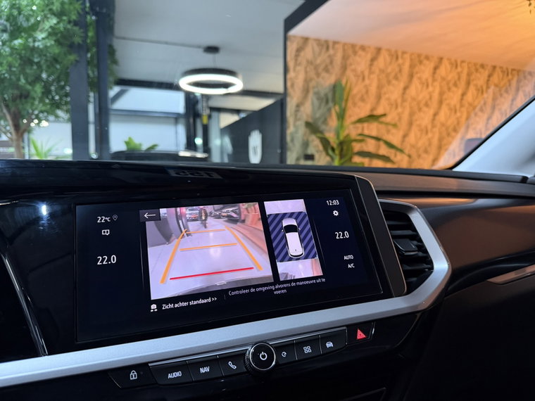 Vehicle Image 30