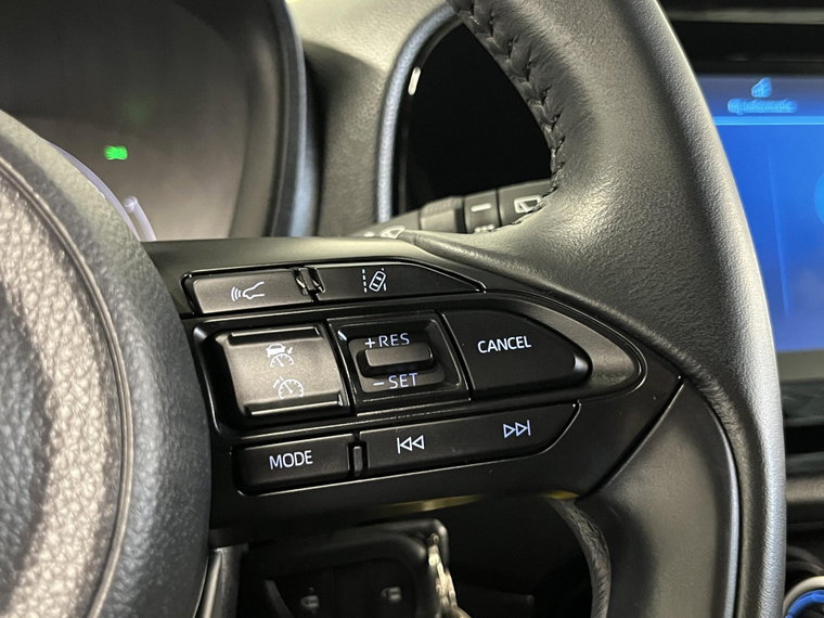Vehicle Image 24