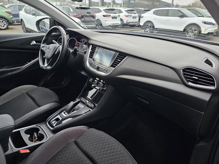 Vehicle Image 7