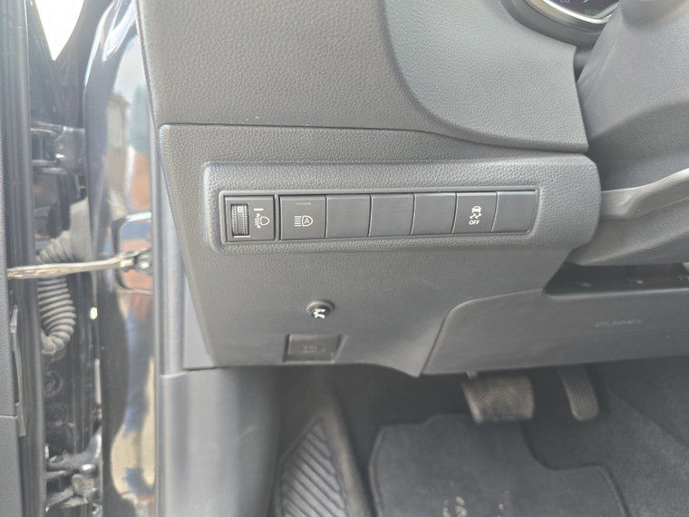 Vehicle Image 28