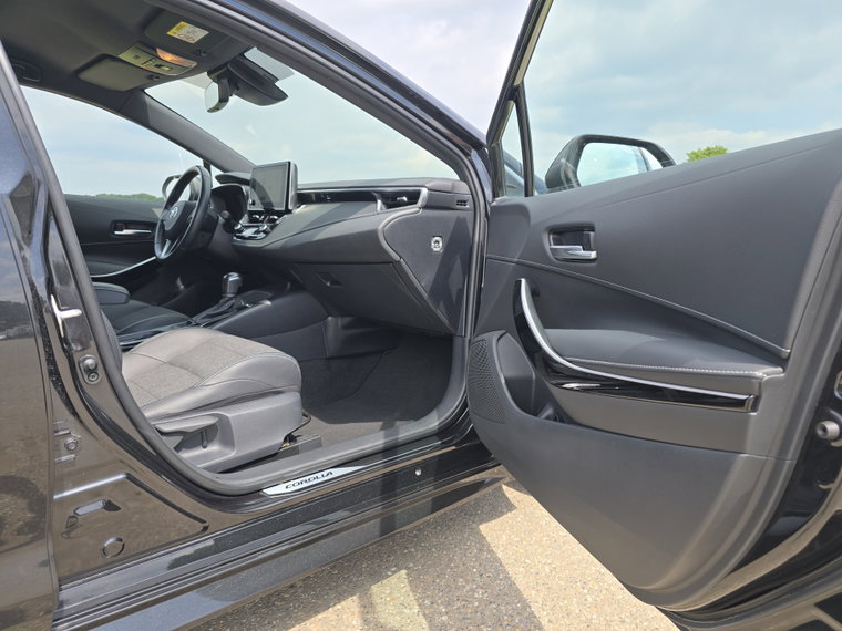 Vehicle Image 11