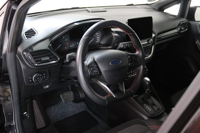 Vehicle Image 21