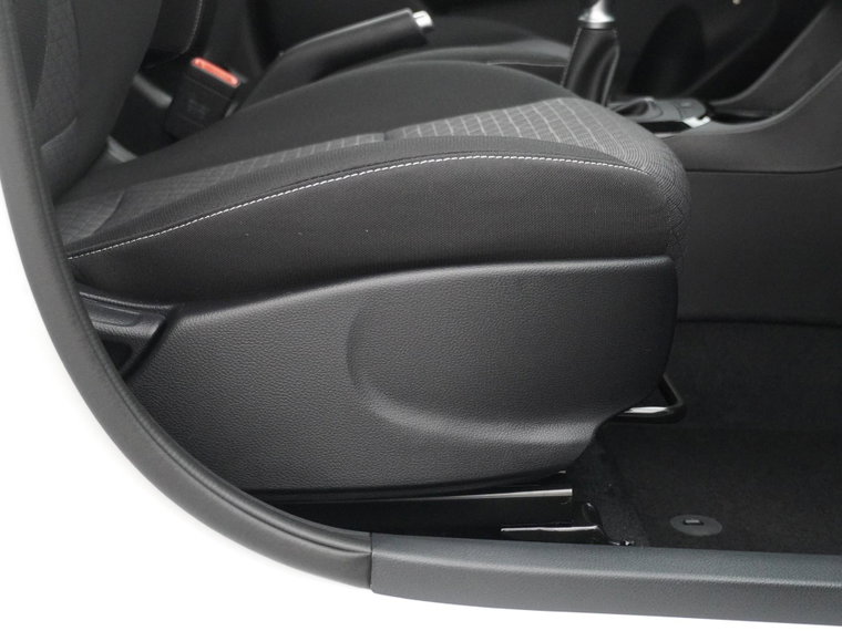 Vehicle Image 39