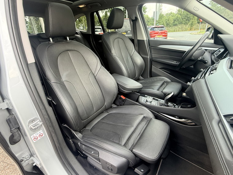 Vehicle Image 38
