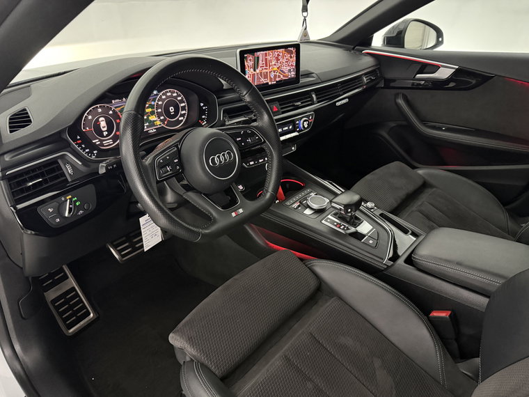 Vehicle Image 40