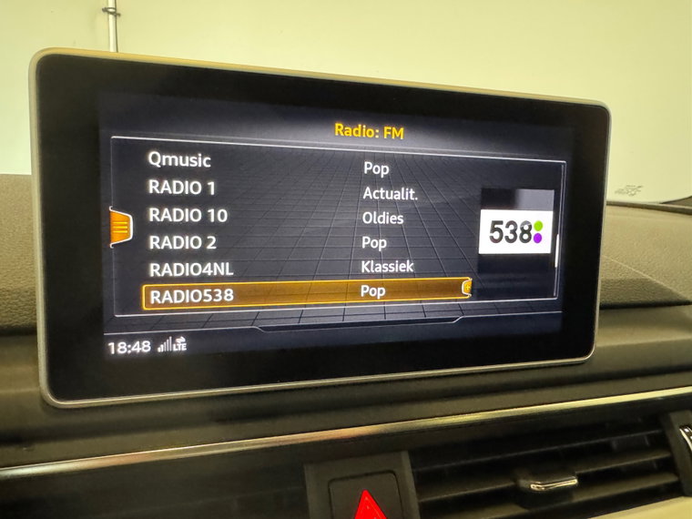Vehicle Image 22