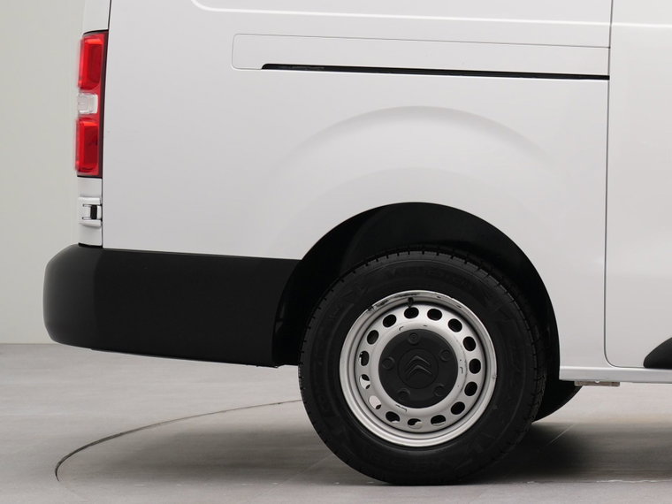 Vehicle Image 41