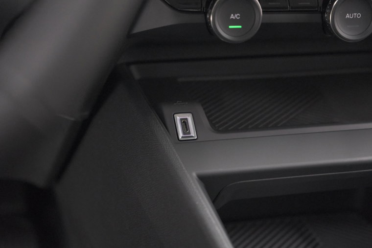 Vehicle Image 39