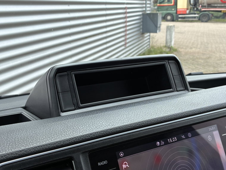 Vehicle Image 29