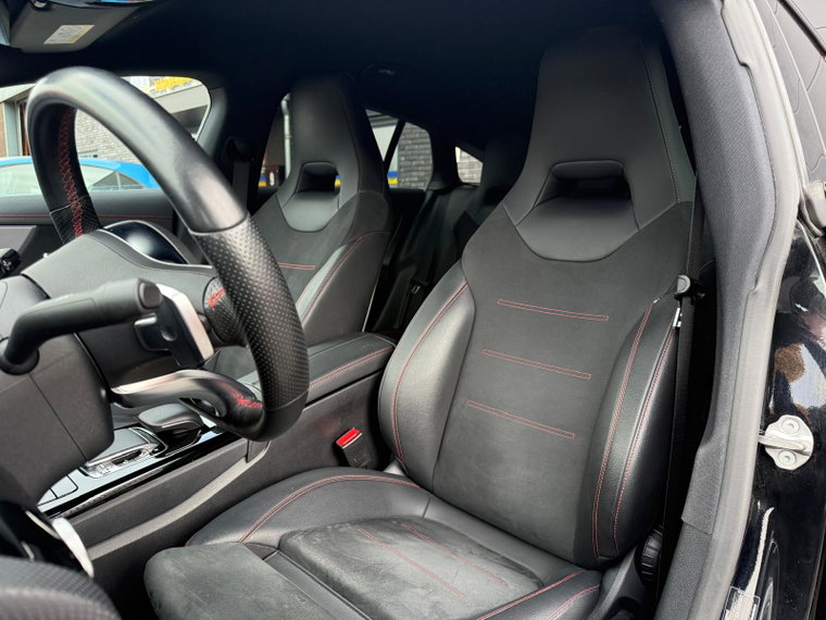Vehicle Image 35