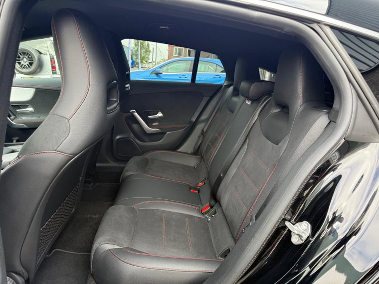 Vehicle Image 36