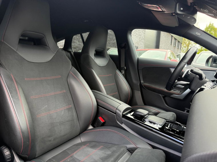 Vehicle Image 40
