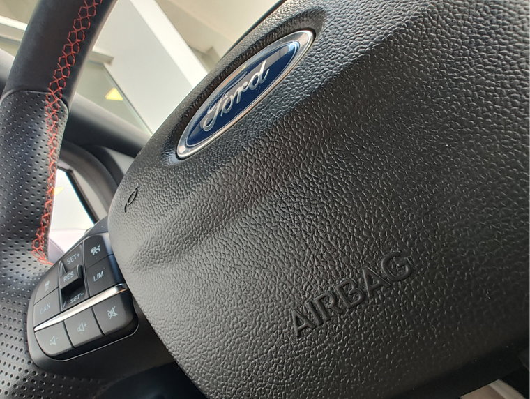 Vehicle Image 26