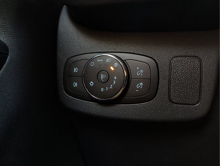 Vehicle Image 28