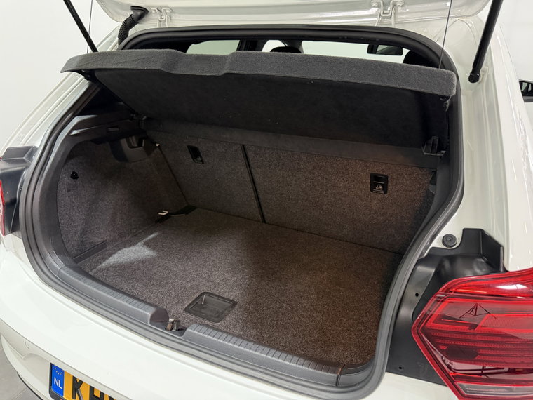 Vehicle Image 29