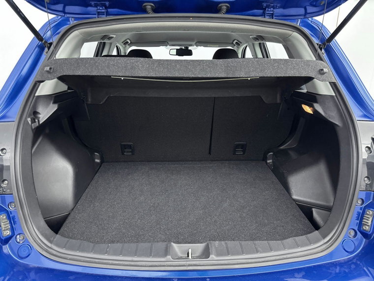 Vehicle Image 23