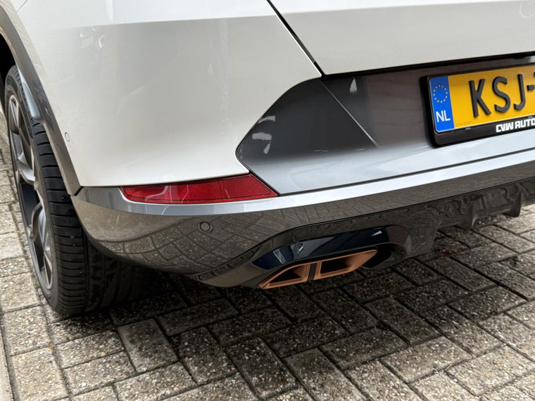Vehicle Image 33