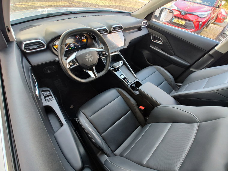Vehicle Image 13