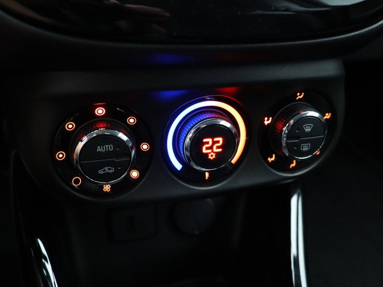 Vehicle Image 28