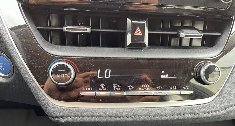 Vehicle Image 18