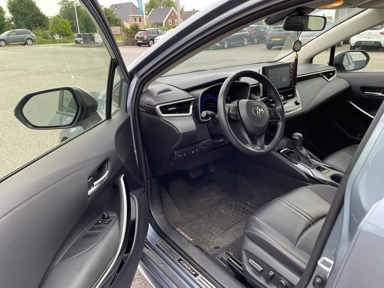 Vehicle Image 11