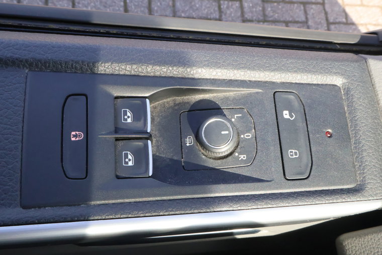Vehicle Image 26