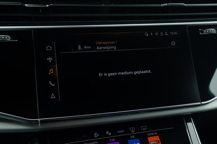 Vehicle Image 33
