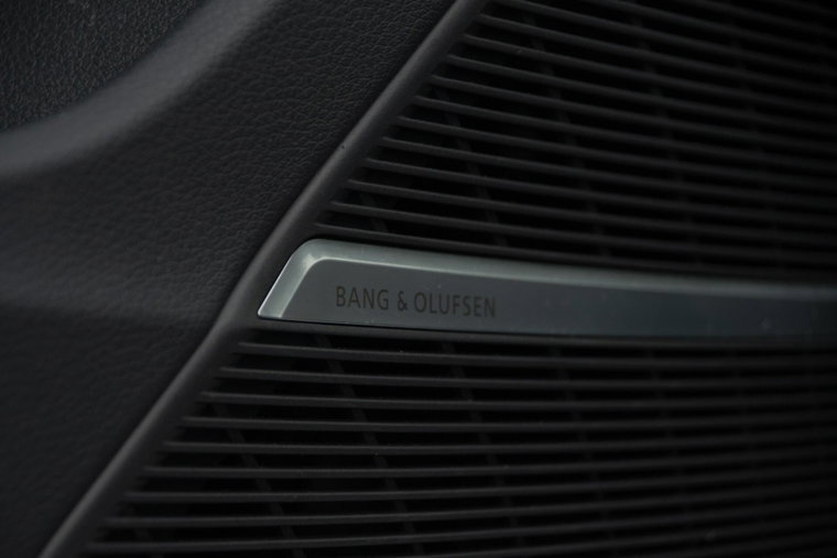 Vehicle Image 37