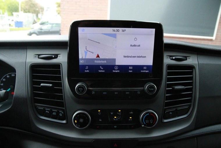 Vehicle Image 19