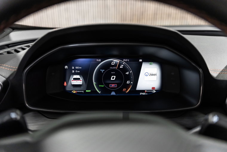 Vehicle Image 12