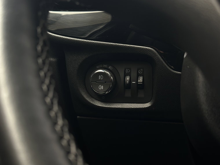 Vehicle Image 27