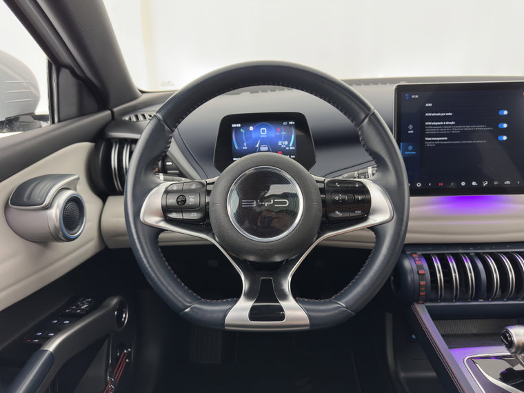 Vehicle Image 26