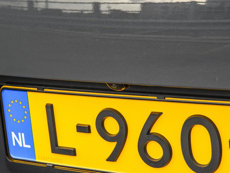 Vehicle Image 33